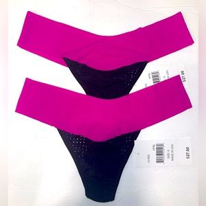 Hanky Panky Sleek Sophistication Natural Rise Thong in Fuchsia & Black size SML